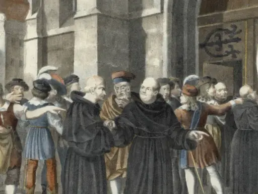 Martin Luther, in Mönchskutte, wird von einer Menge umringt, während ein Mann seine Thesen an eine Tür nagelt.