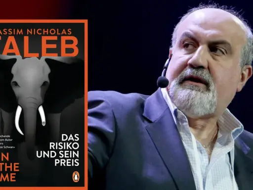 Nassim Nicholas Taleb, Autor von "Skin in the Game", spricht. Sein Buch "Das Risiko und sein Preis" wird auf der linken Seite gezeigt.