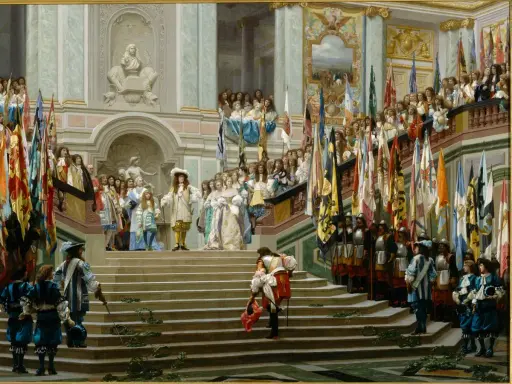 Prunkvolle Zeremonie mit Ludwig XV. und seinen Kindern. Viele Fahnen und festlich gekleidete Menschen auf einer Treppe.