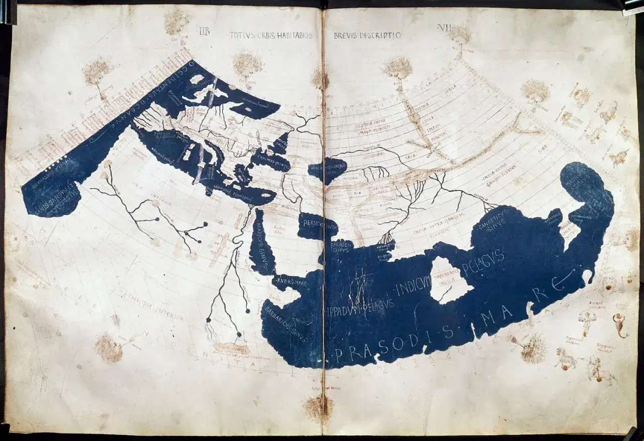 Alte Karte zeigt die Welt, mit dem Ozean und dem Indischen Ozean. Die Insel Thule ist im Nordwesten zu sehen.