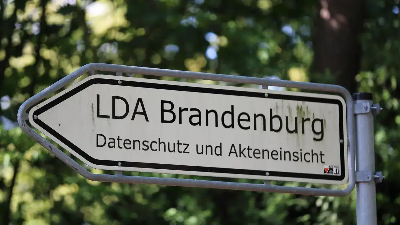 Wegweiser zur LDA Brandenburg für Datenschutz und Akteneinsicht.